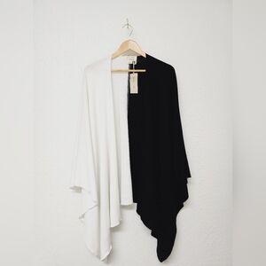 NWT Donni Charm women's wrap, asymmetrical  black and white, shawl, fall wrap